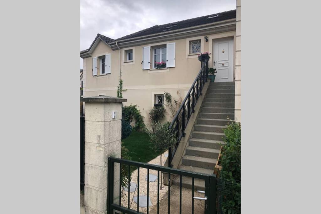Ca Dei Figli, Charmante Maison De Ville. Bailly-Romainvilliers Exterior foto